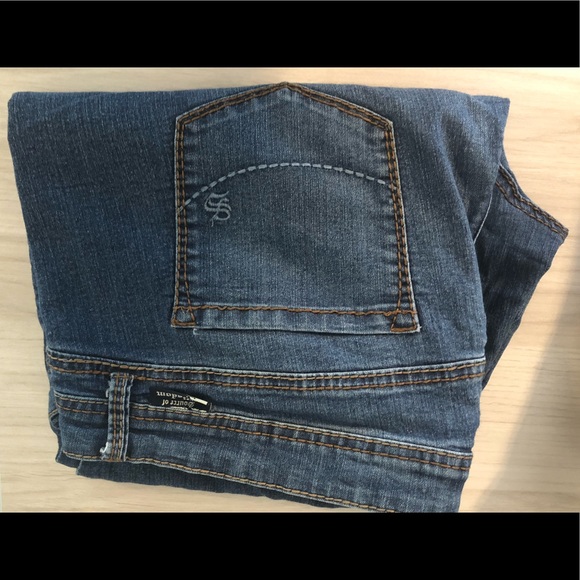 Size 20 mini flare jeans - Picture 3 of 4